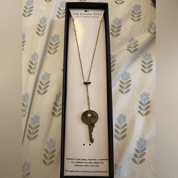 The Giving Keys Necklace (Strong) - Picture 2 of 3